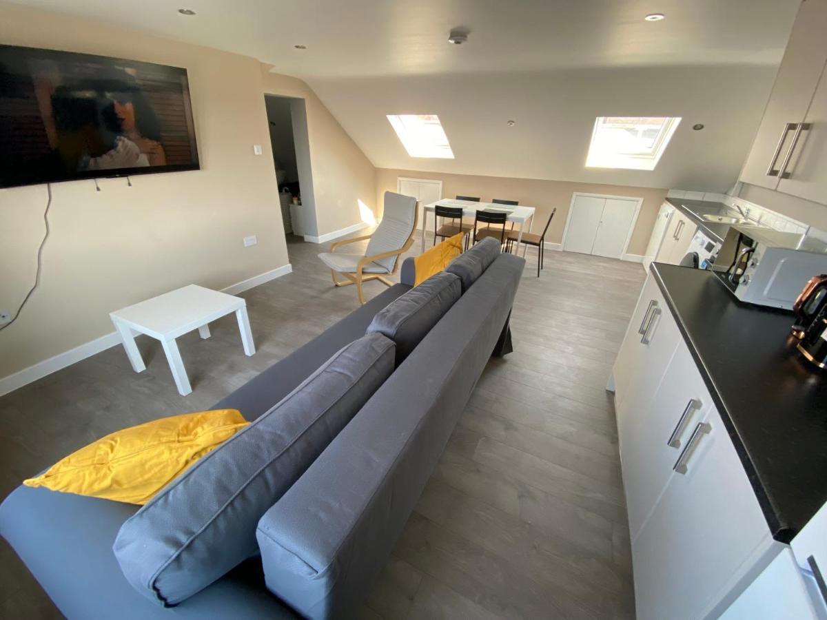 Stunning 1 Bedroom Flat In Wood Green London Exterior foto
