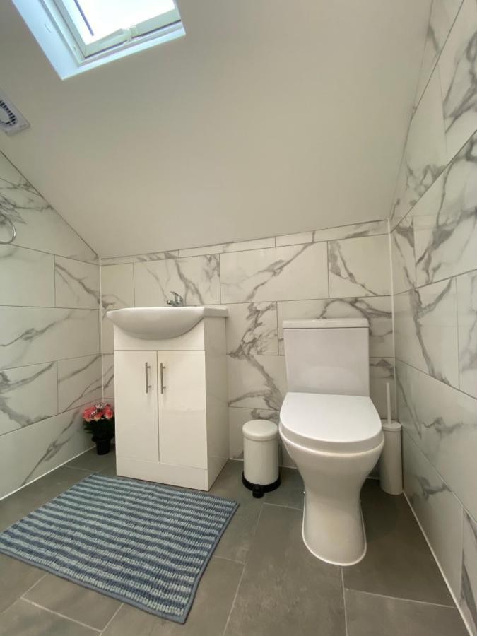 Stunning 1 Bedroom Flat In Wood Green London Exterior foto